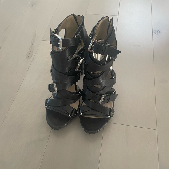 Michael Kors black heels - Picture 1 of 3